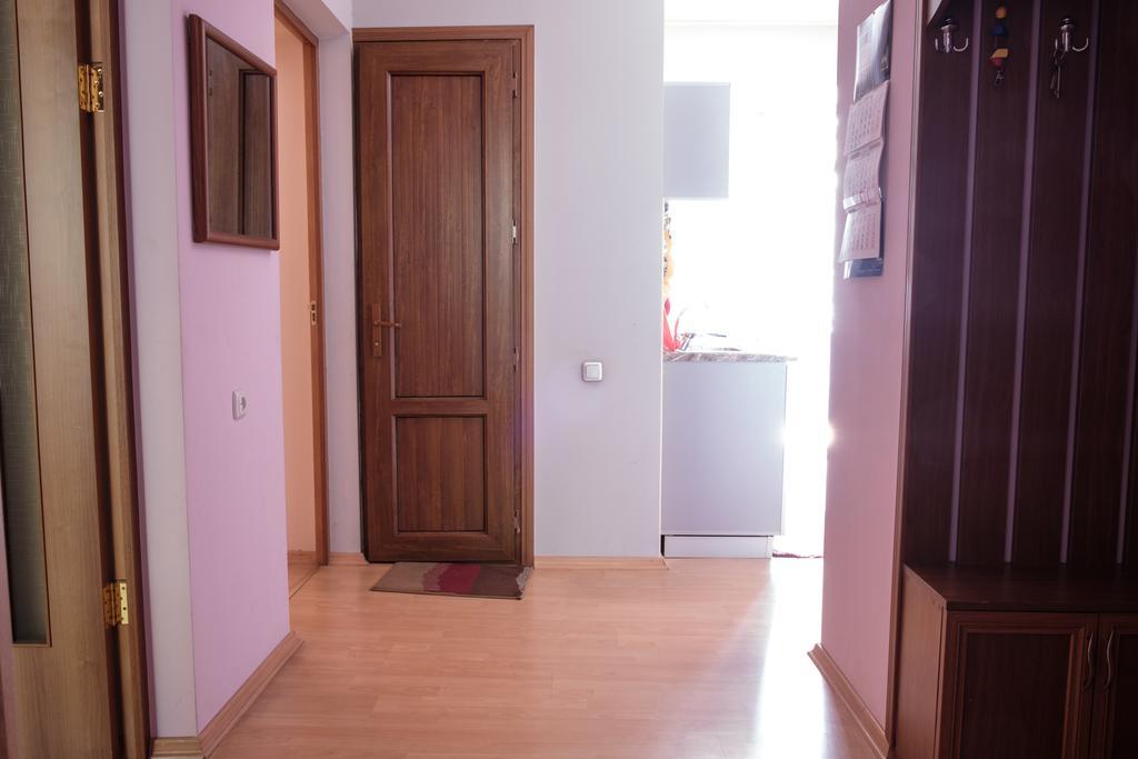 יירבאן Apartment On Hanrapetutyan Street מראה חיצוני תמונה